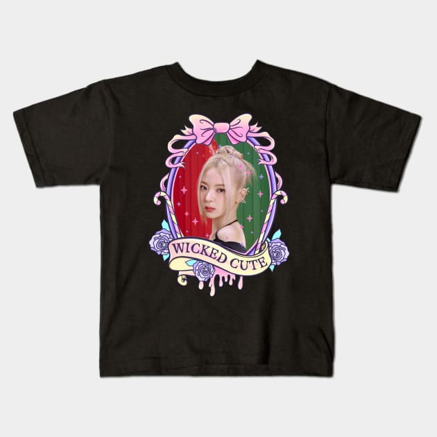 Halloween Wicked Cute Lia ITZY Kids T-Shirt by wennstore